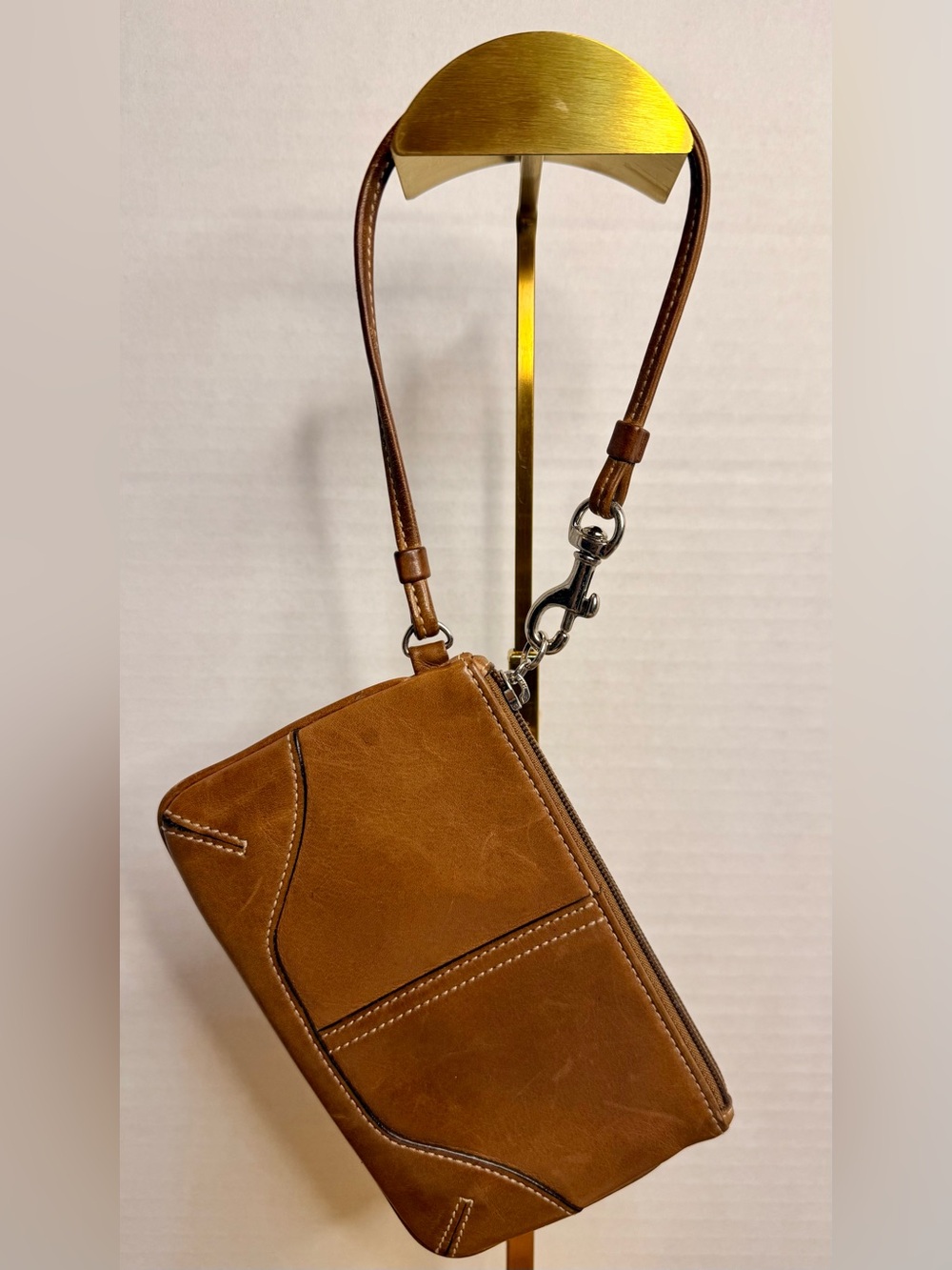 Coach Brown Leather Wristlet Pouch Zip Top Signature Lining Small Clutch Wallet